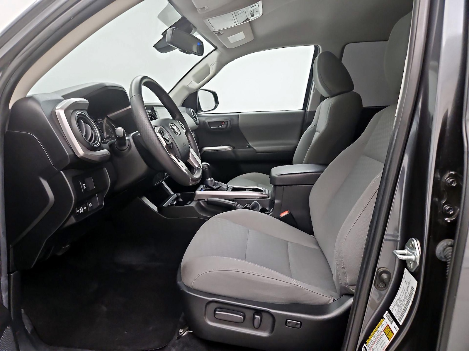 Power Seat(s) & Side Airbags