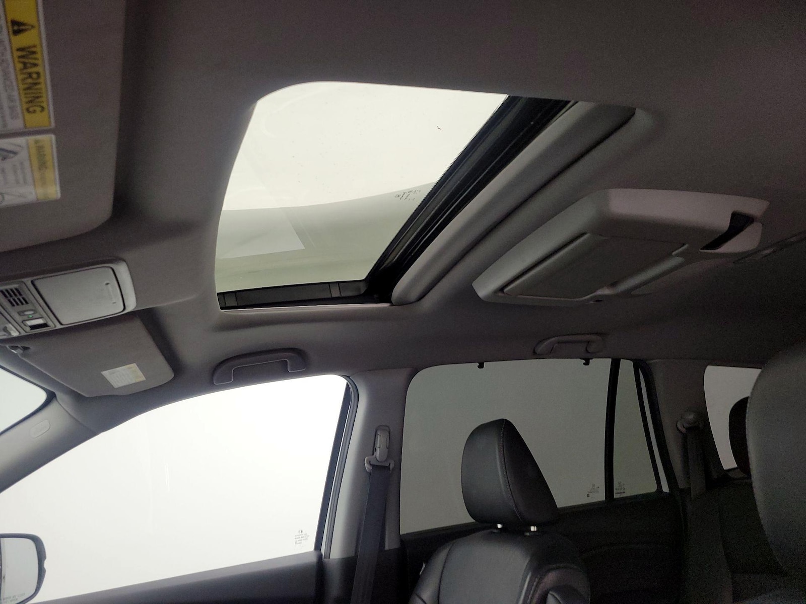 Sunroof(s) & Overhead Airbags