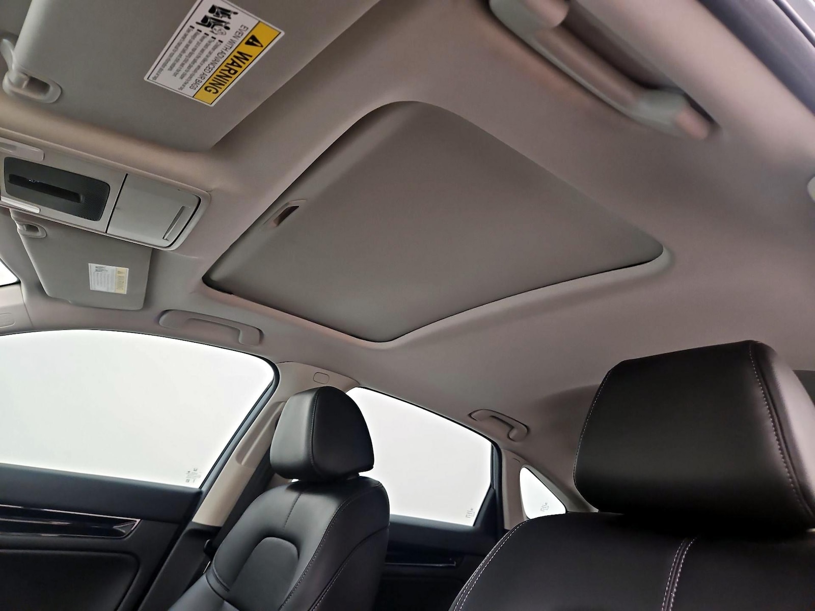 Sunroof(s) & Overhead Airbags