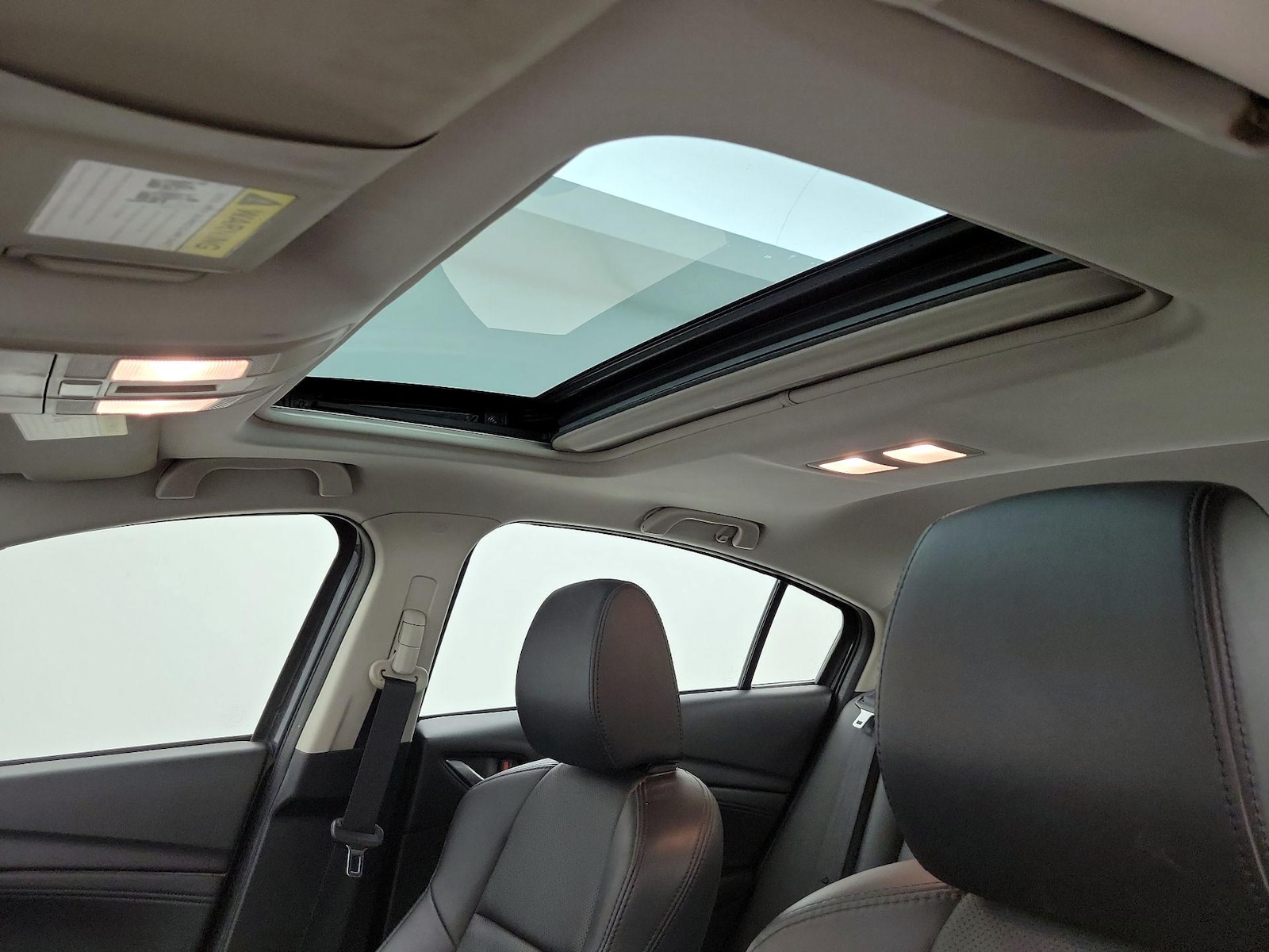 Sunroof(s) & Overhead Airbags