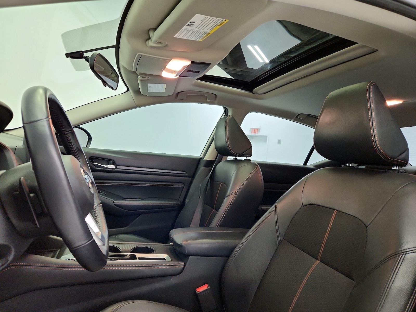 Sunroof(s) & Overhead Airbags