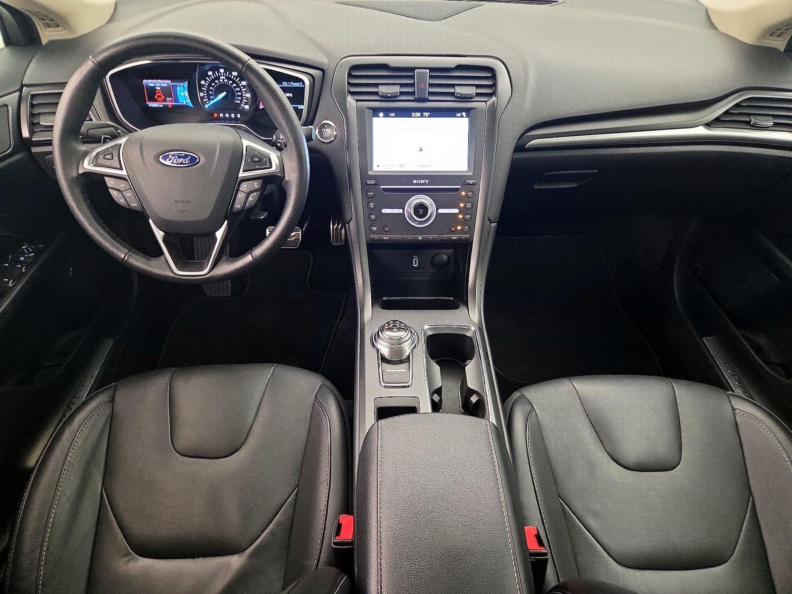 Apple CarPlay® & Android Auto™