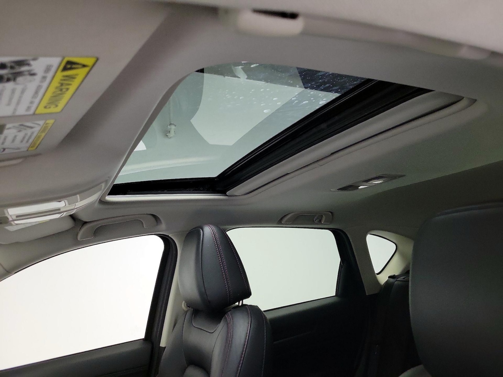 Sunroof(s) & Overhead Airbags