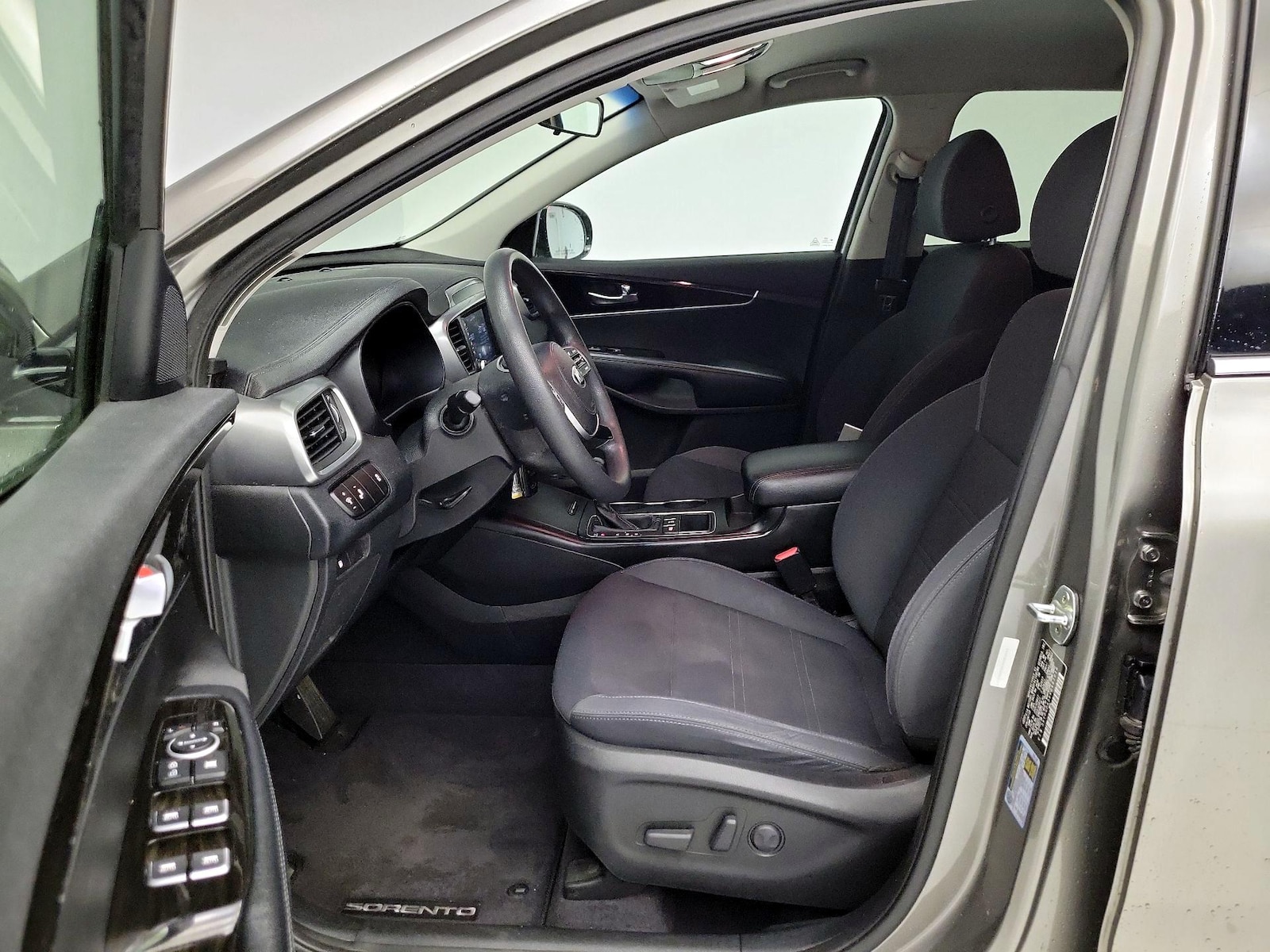 Power Seat(s) & Side Airbags