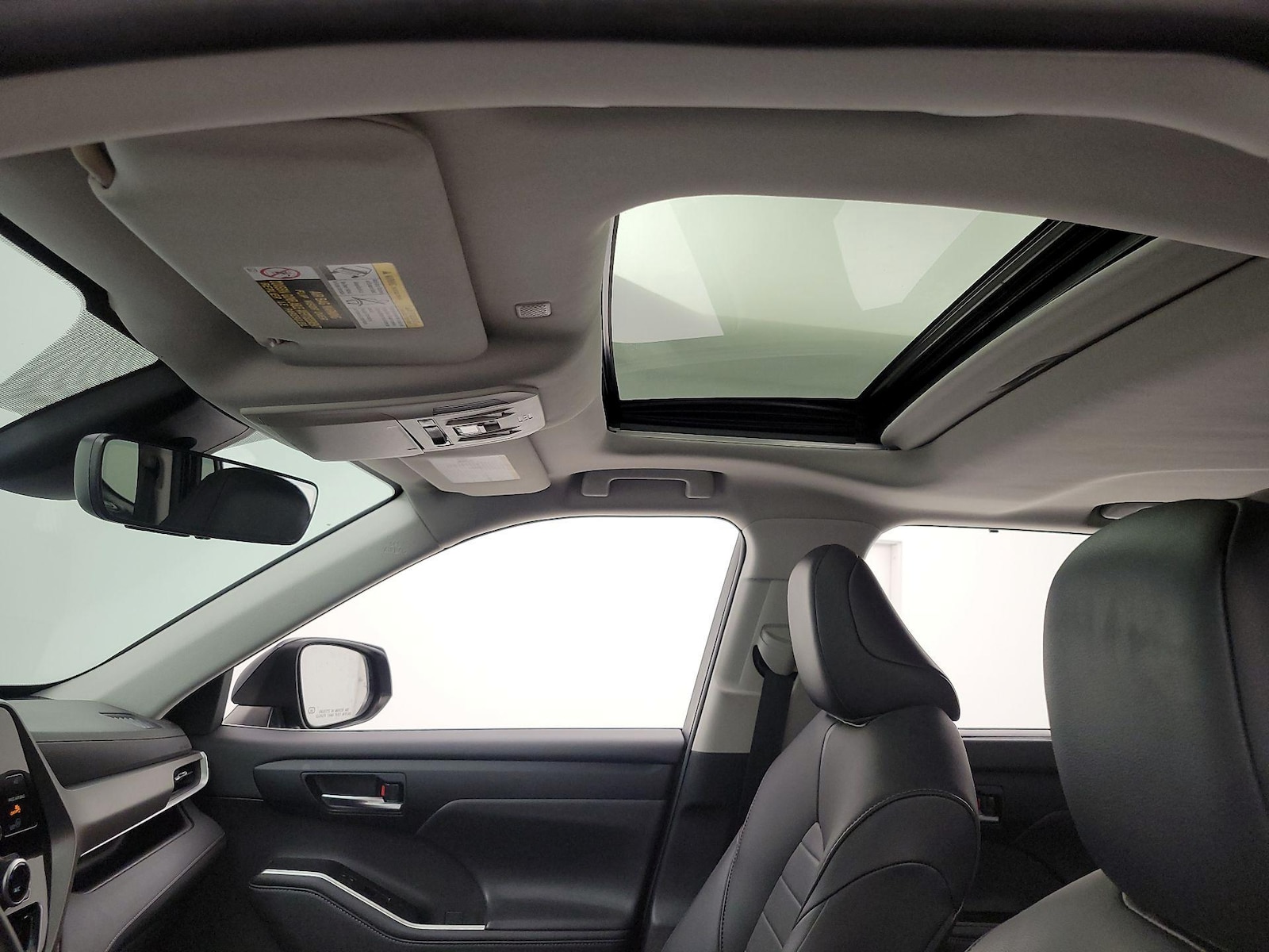 Sunroof(s) & Overhead Airbags