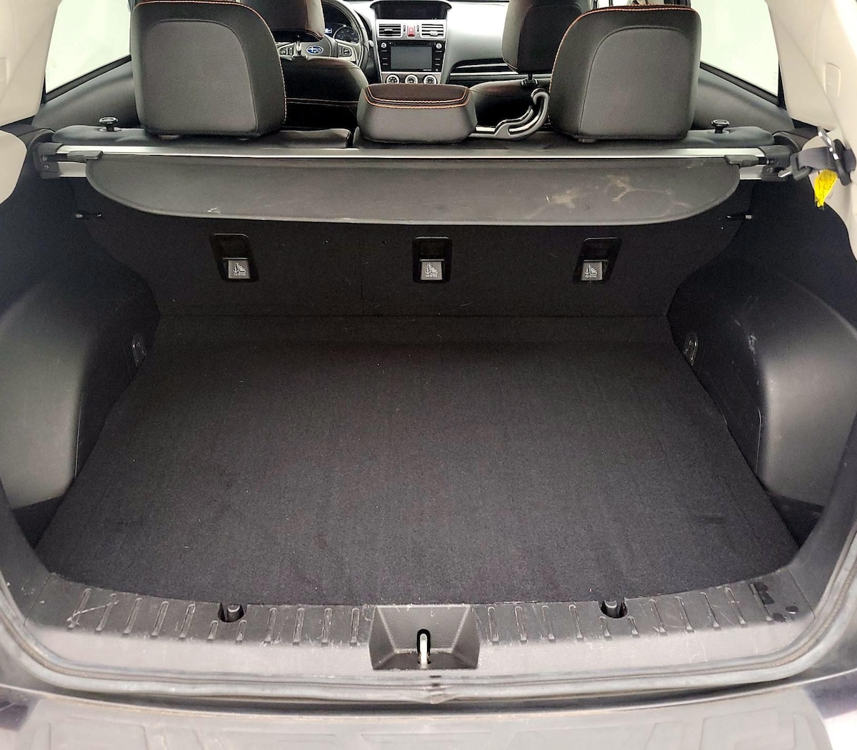 Trunk/Cargo (Seats Up)