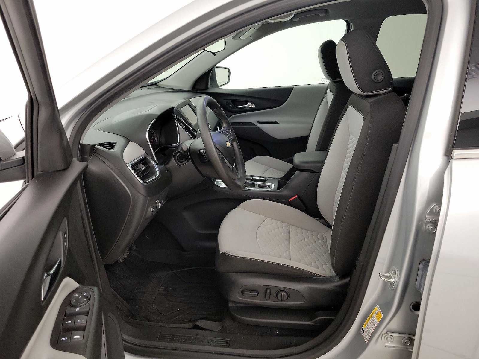 Power Seat(s) & Side Airbags