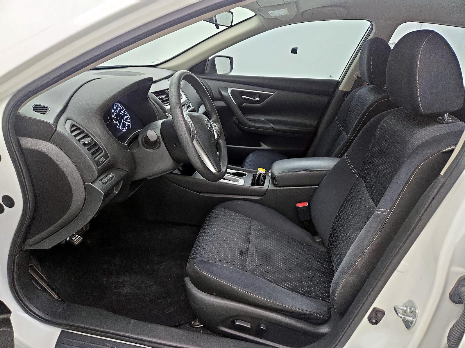 Power Seat(s) & Side Airbags