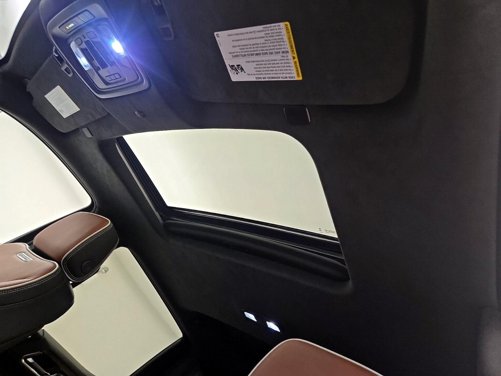 Sunroof(s) & Overhead Airbags
