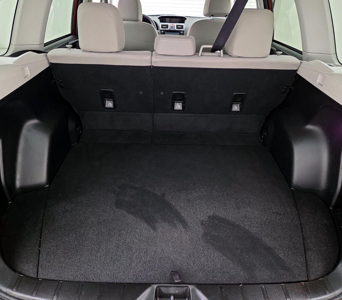Trunk/Cargo (Seats Up)