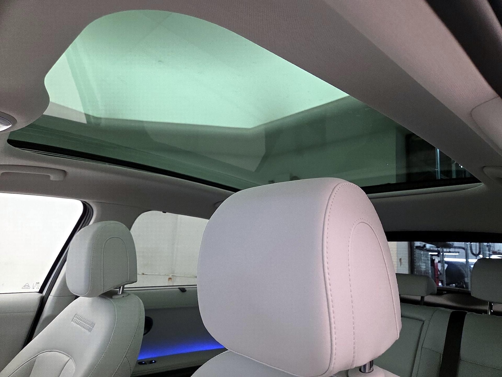 Skylight(s) & Overhead Airbags