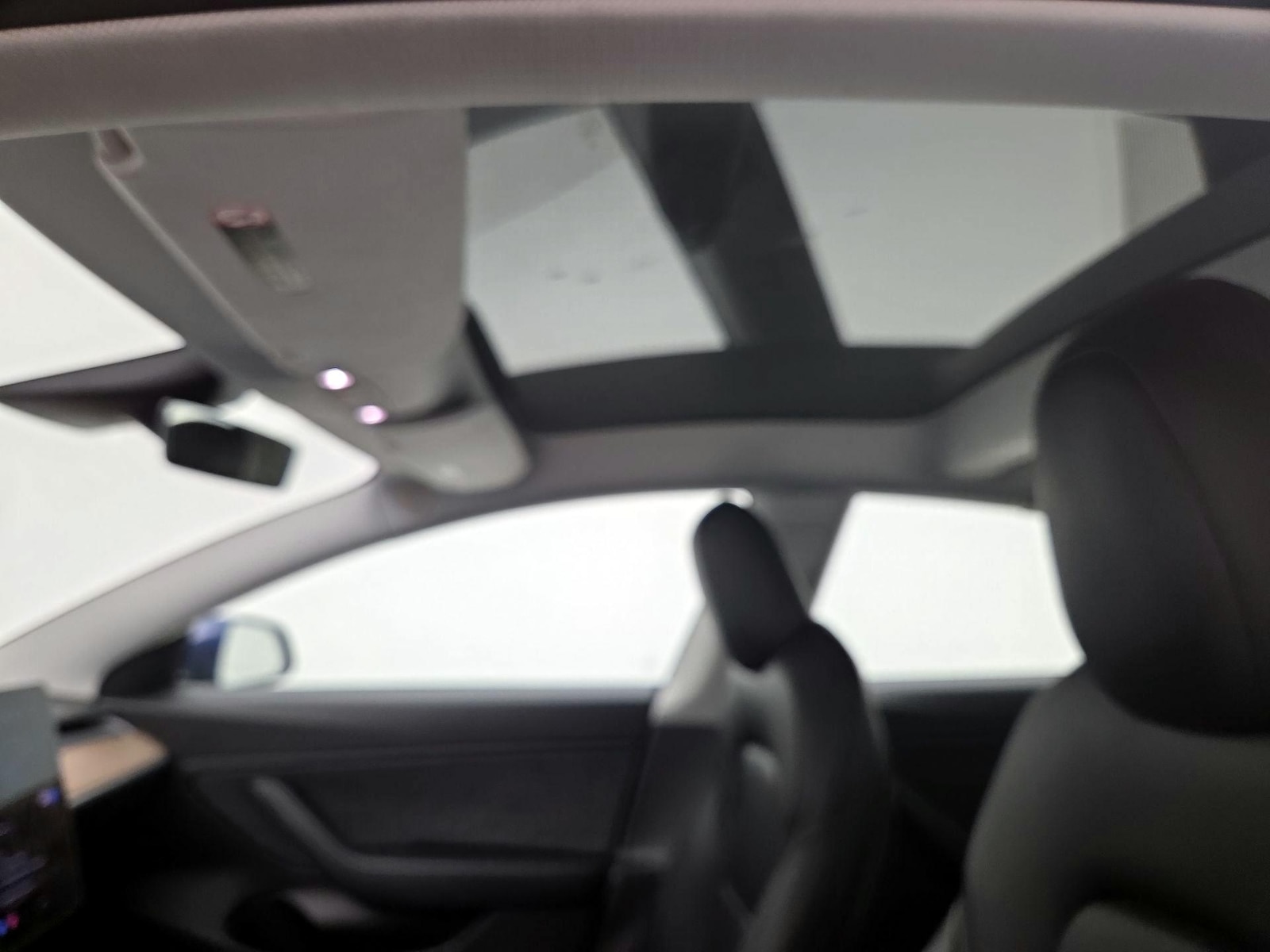 Skylight(s) & Overhead Airbags
