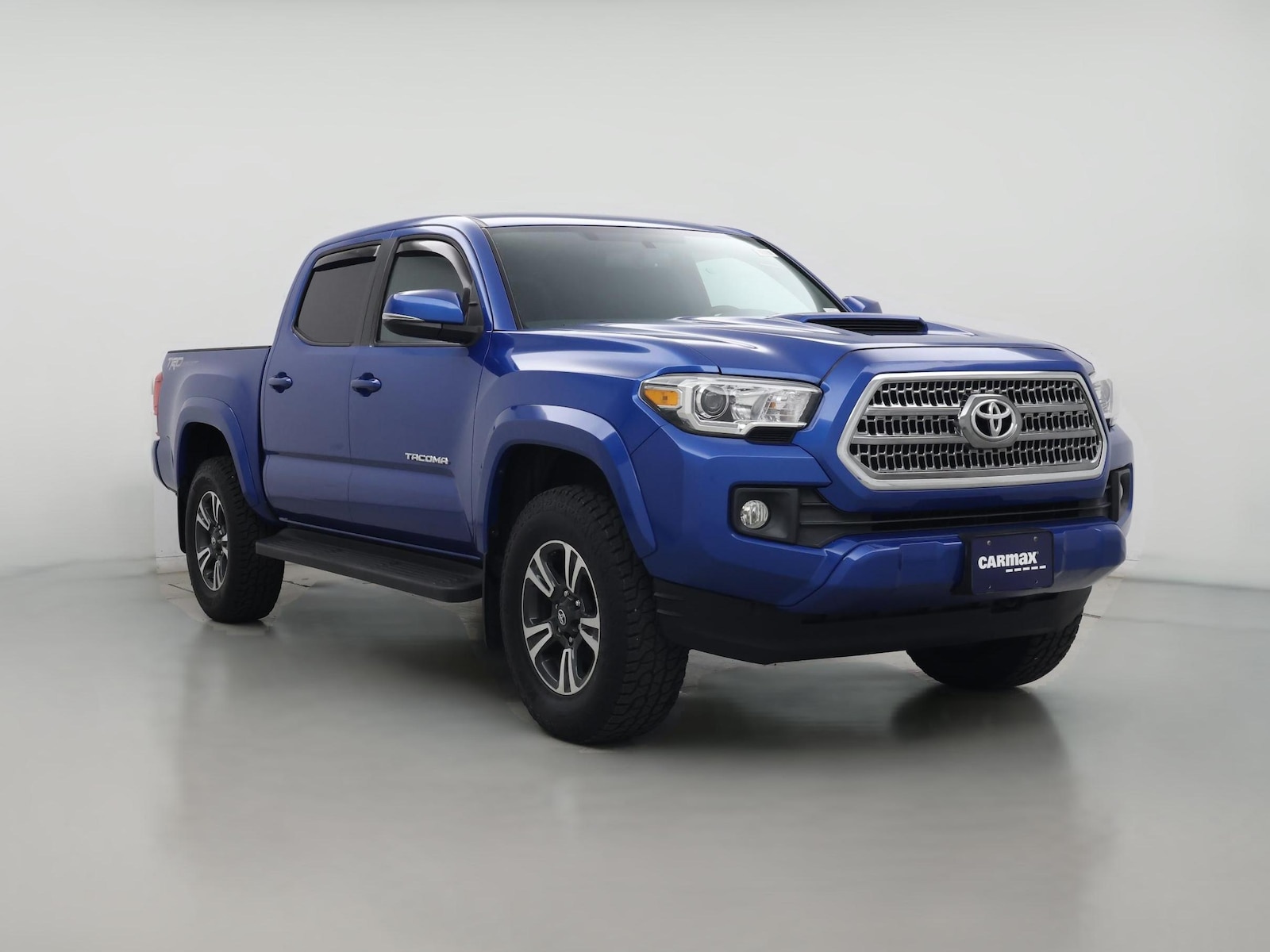 Bed Liner & Tow Hitch