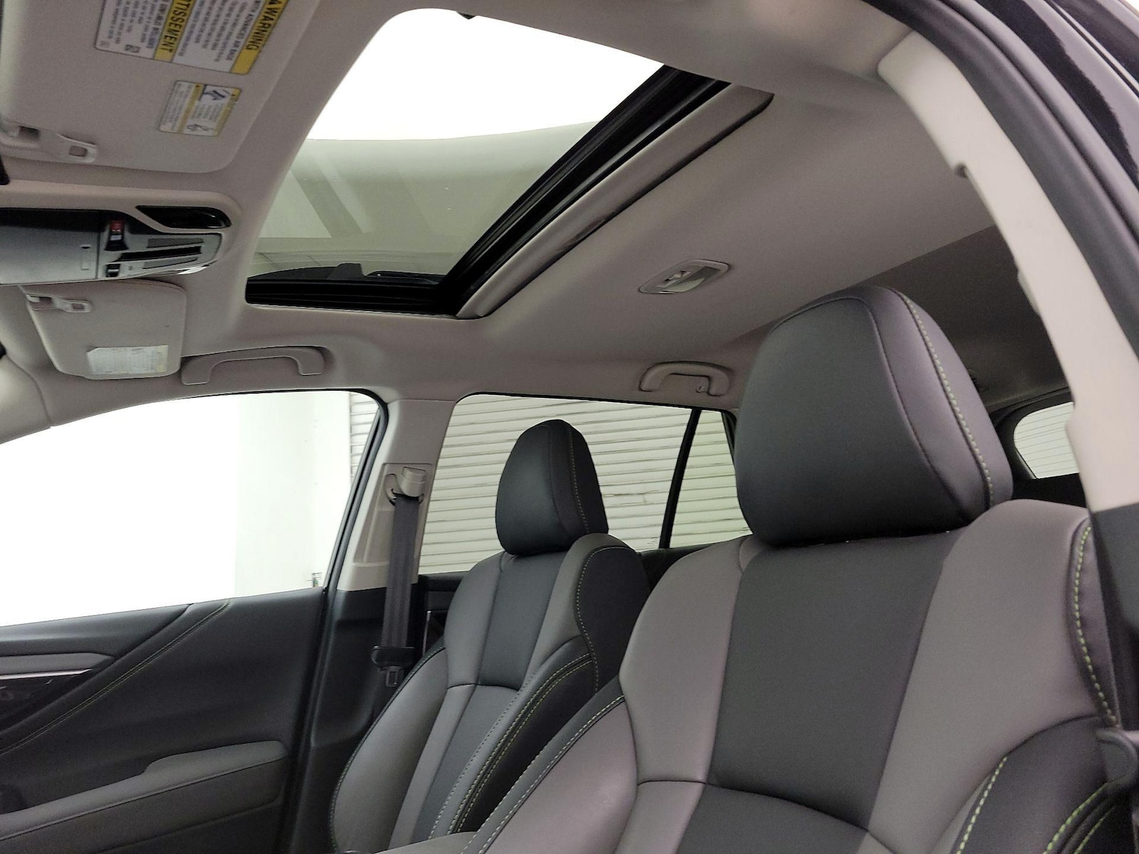 Sunroof(s) & Overhead Airbags