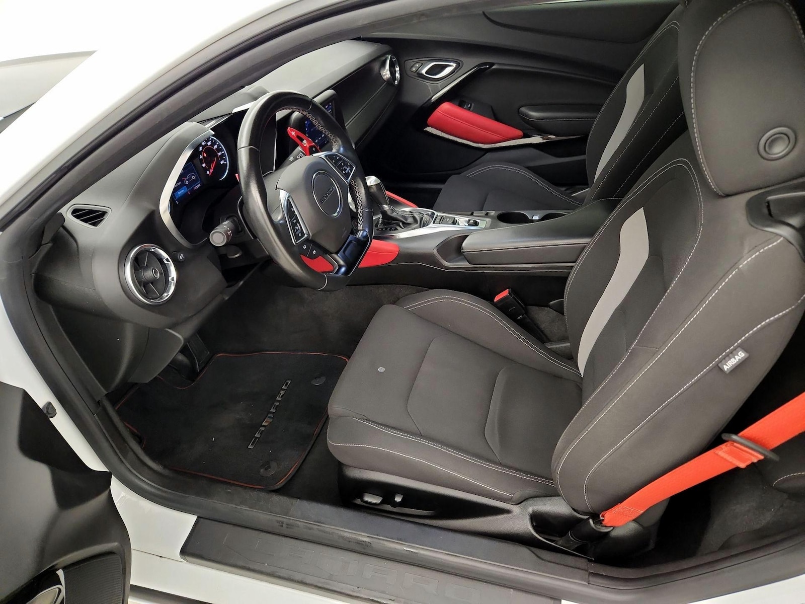 Power Seat(s) & Side Airbags