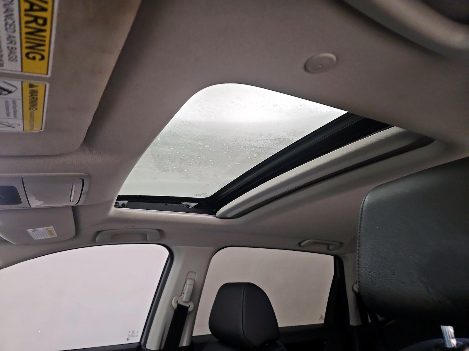 Sunroof(s) & Overhead Airbags