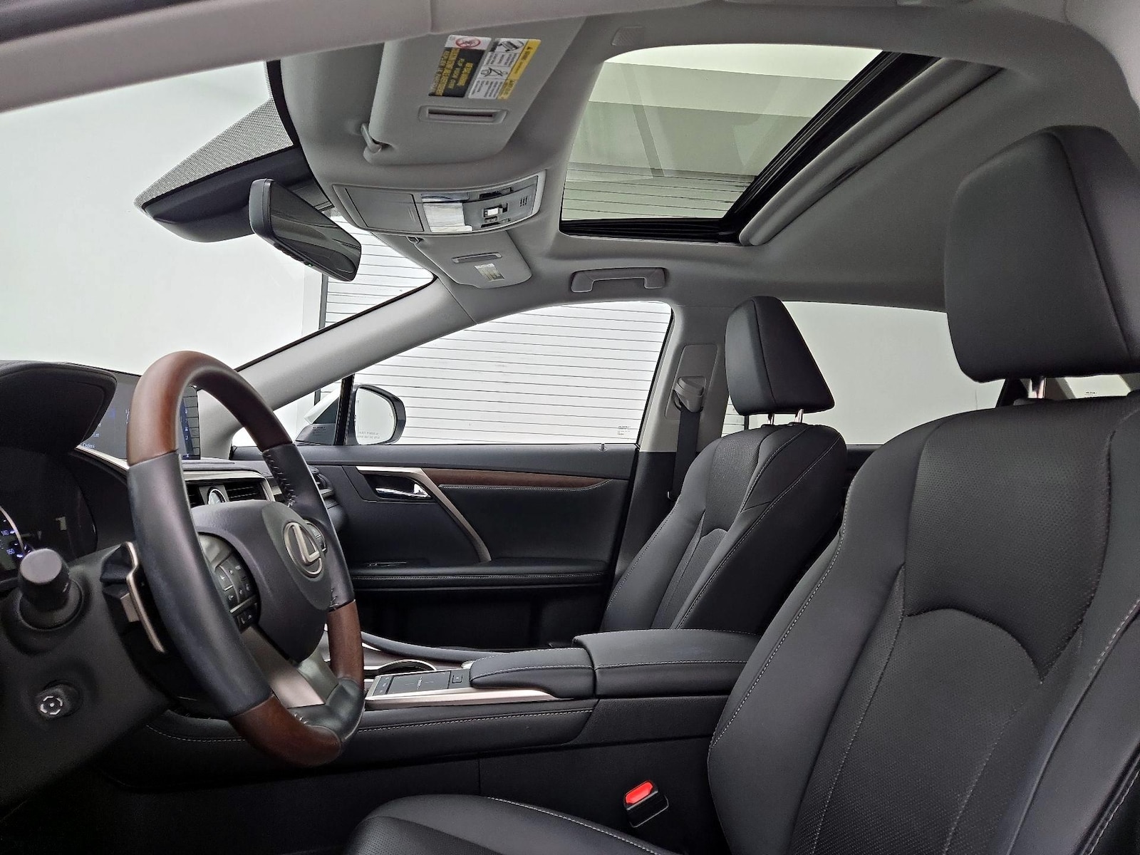 Sunroof(s) & Overhead Airbags