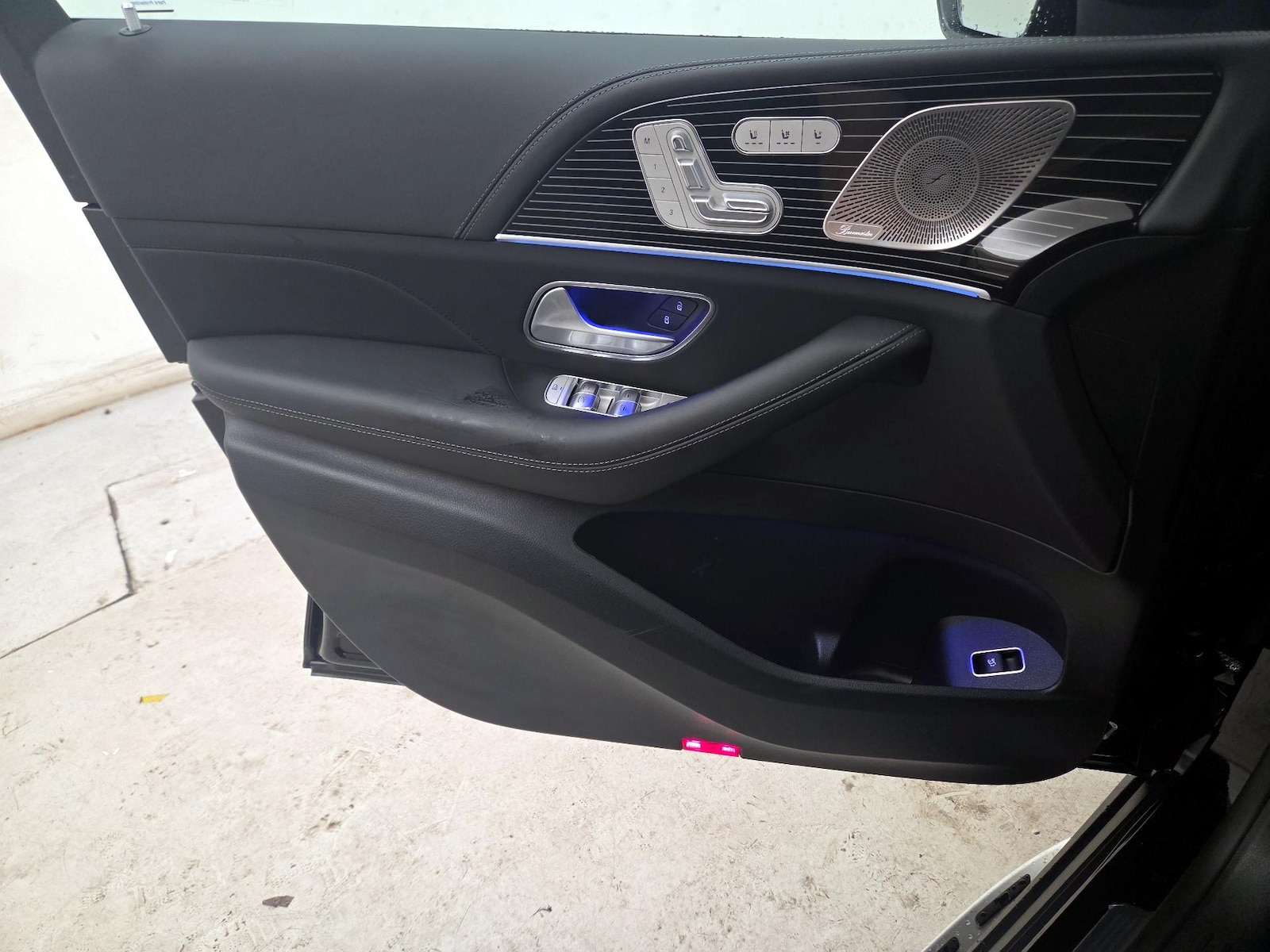2026 Mercedes-Benz GLS AMG GLS 63 - Photo 13