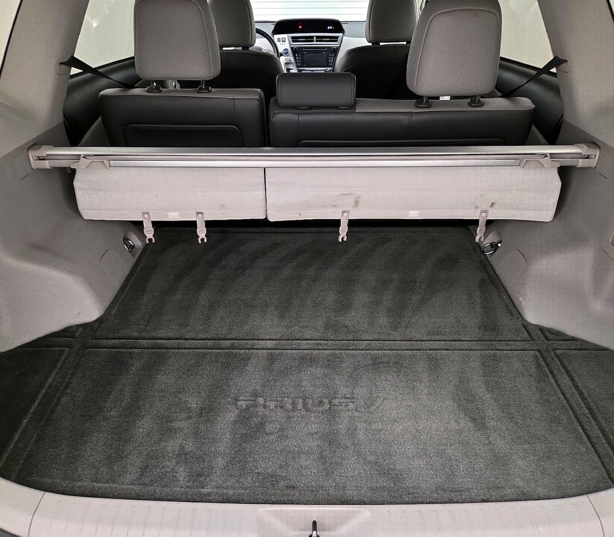 Trunk/Cargo (Seats Up)