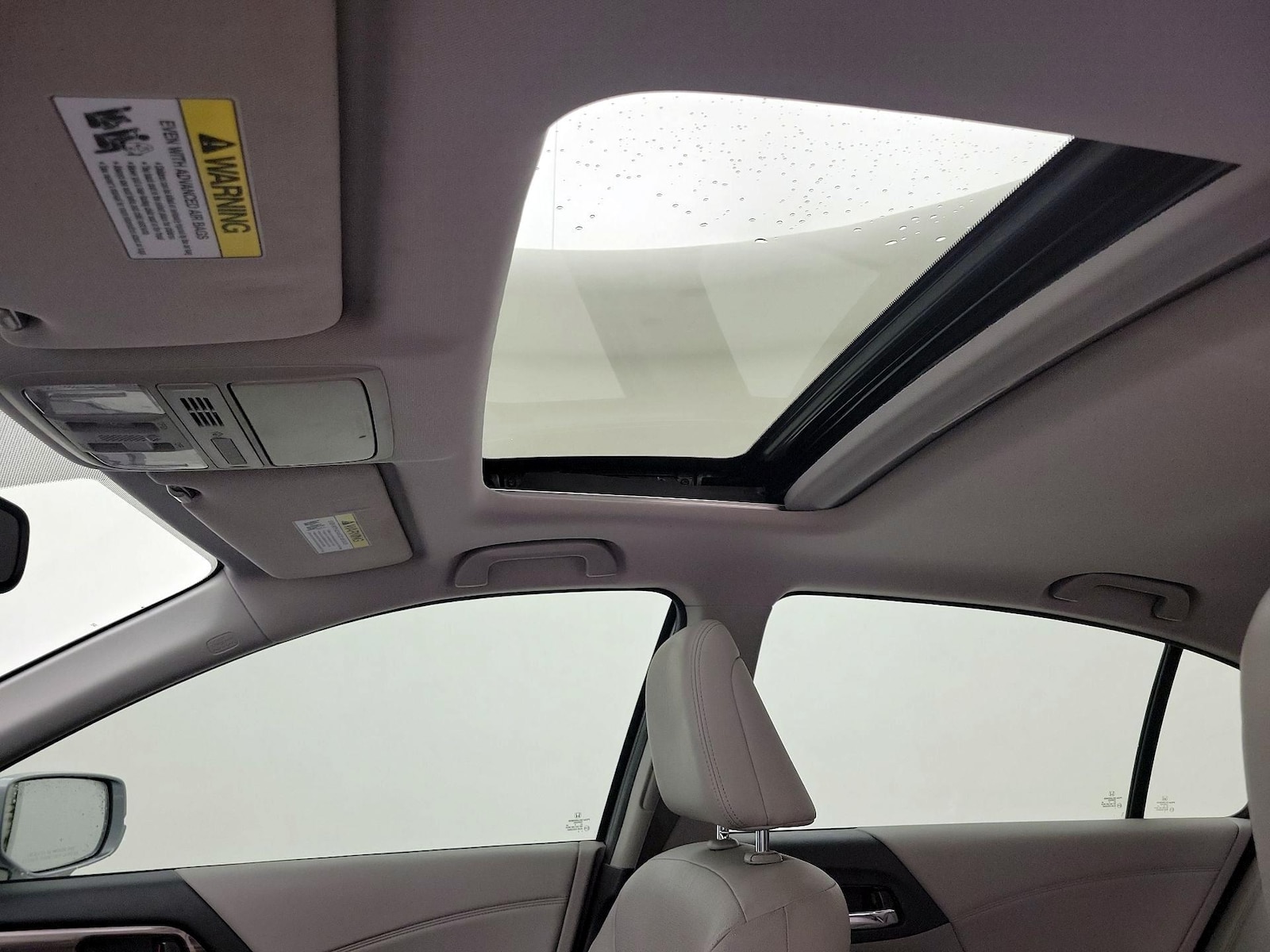 Sunroof(s) & Overhead Airbags