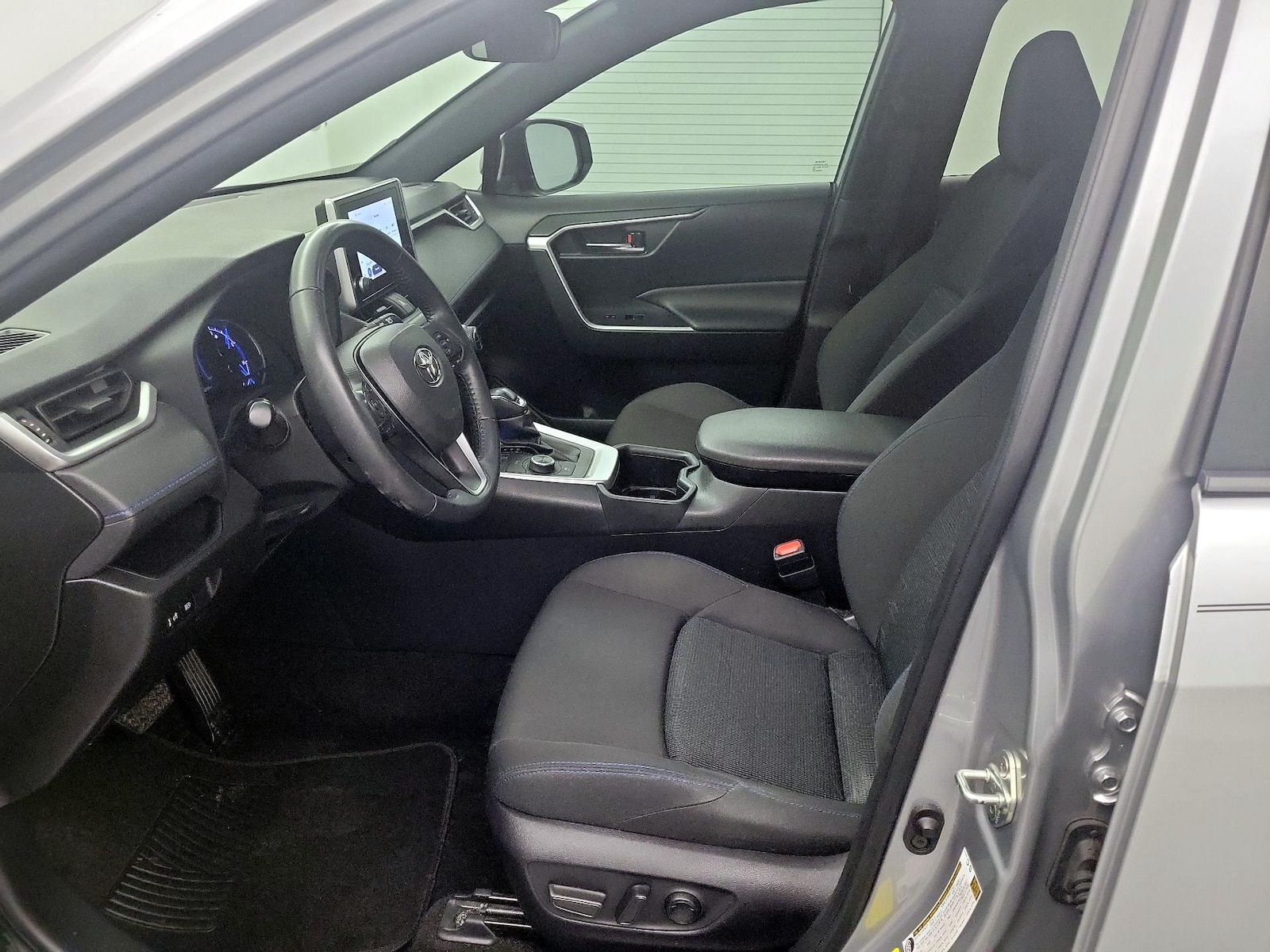 Power Seat(s) & Side Airbags