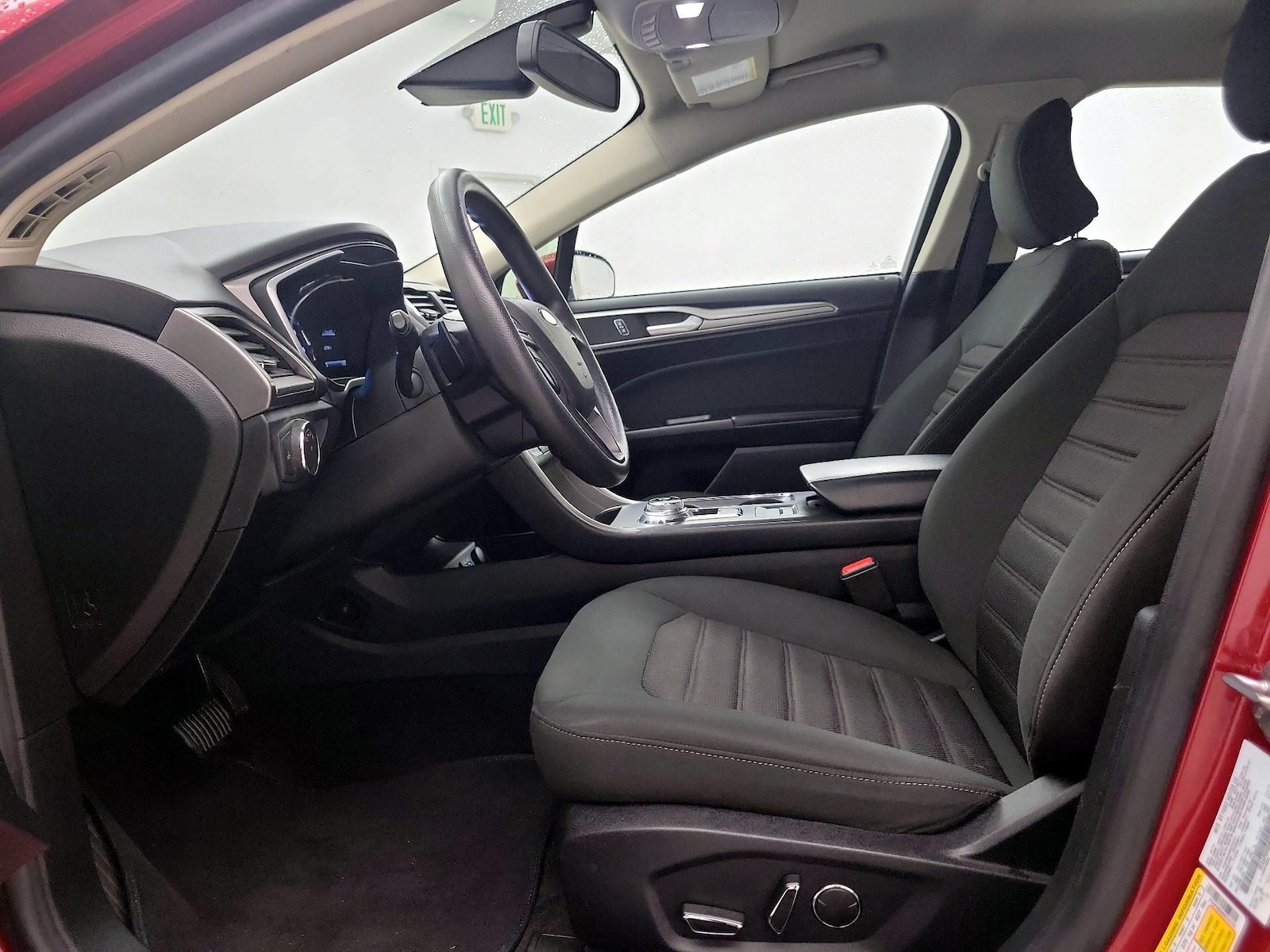 Power Seat(s) & Side Airbags