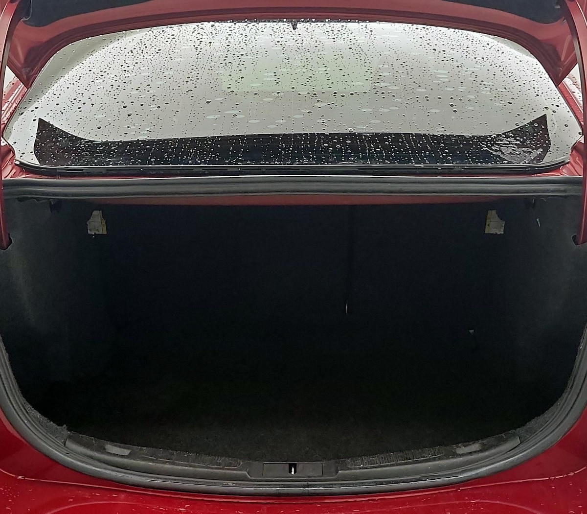 Trunk/Cargo (Seats Up)