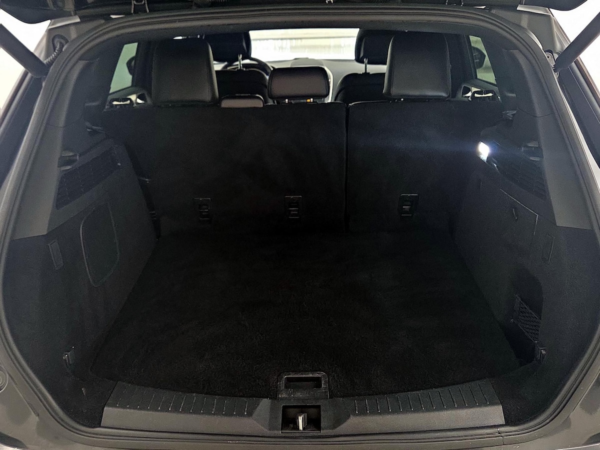Trunk/Cargo (Seats Up)