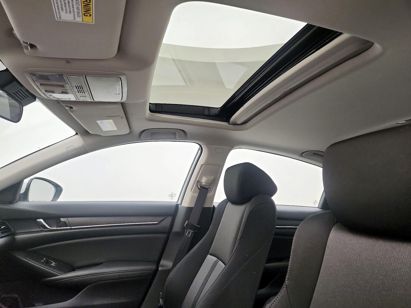 Sunroof(s) & Overhead Airbags