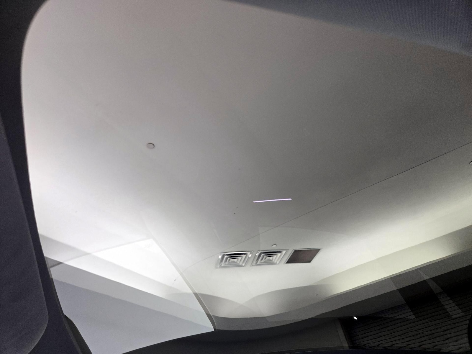Skylight(s) & Overhead Airbags