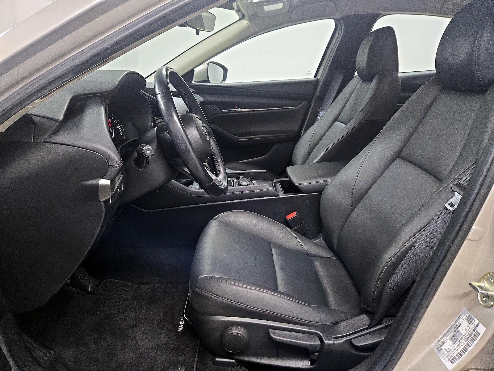 Side Airbags & Leatherette Seats