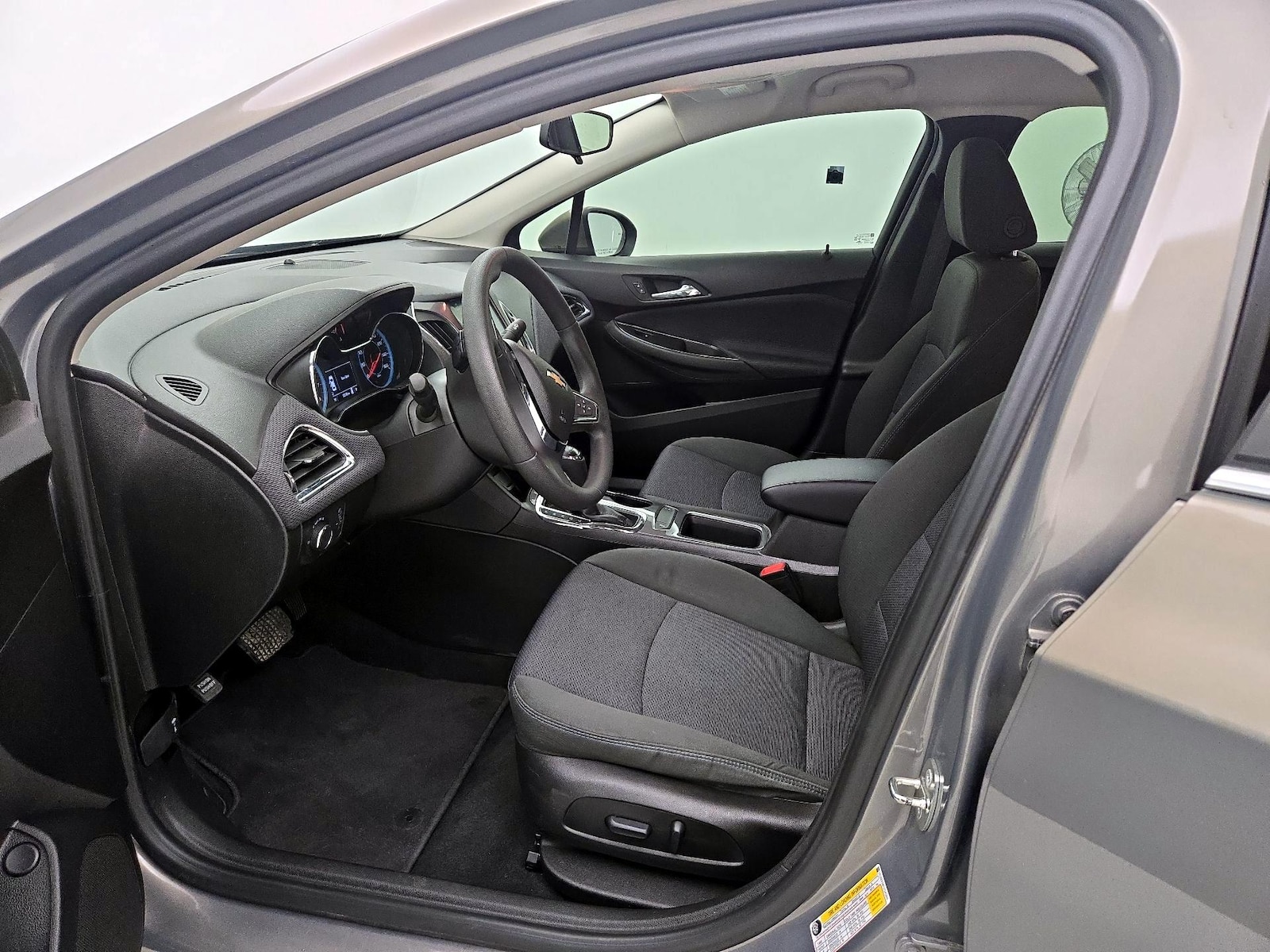 Power Seat(s) & Side Airbags