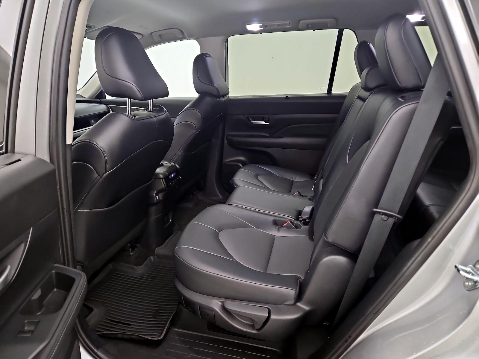 Rear Air Conditioning