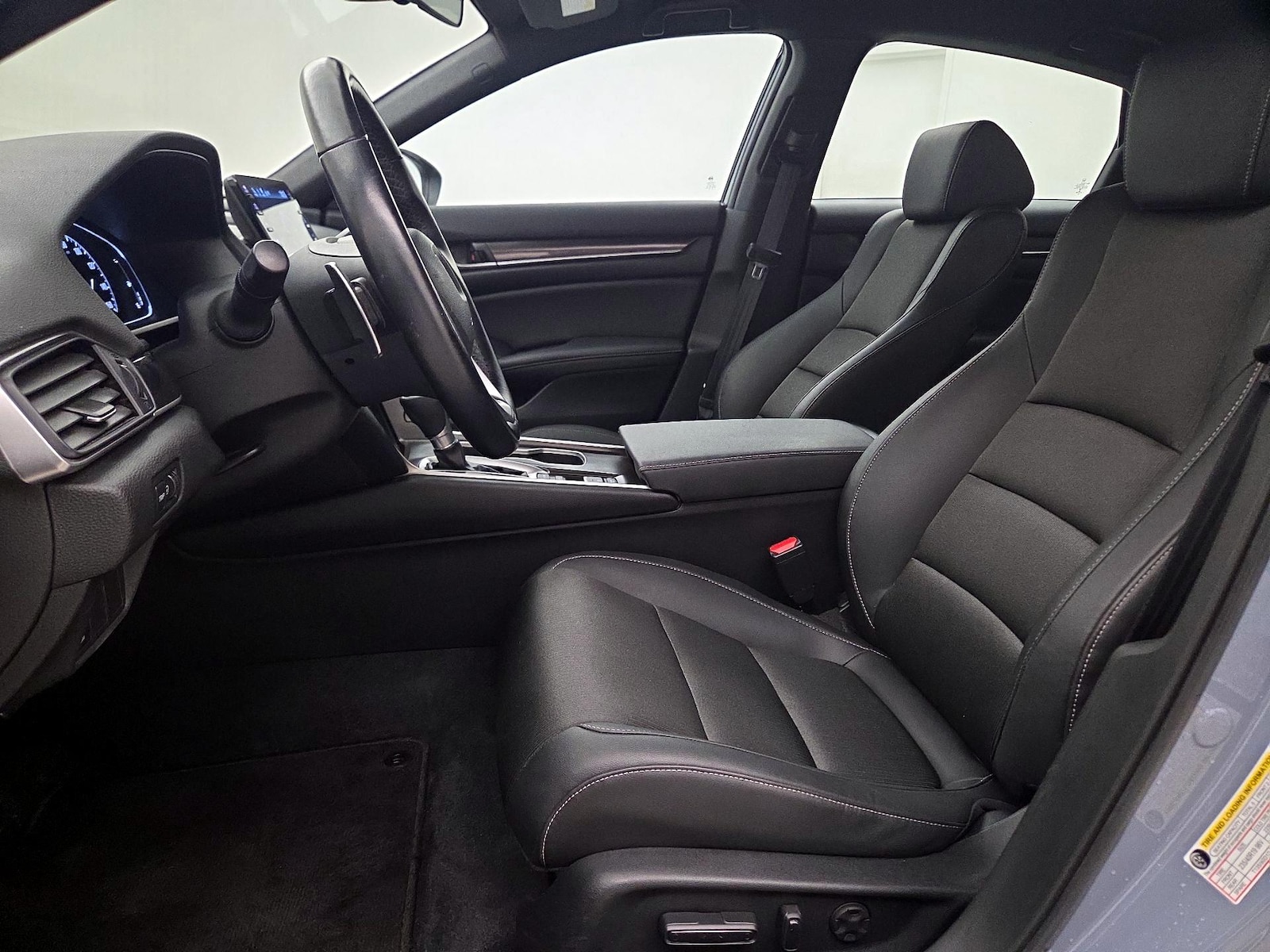 Power Seat(s) & Side Airbags