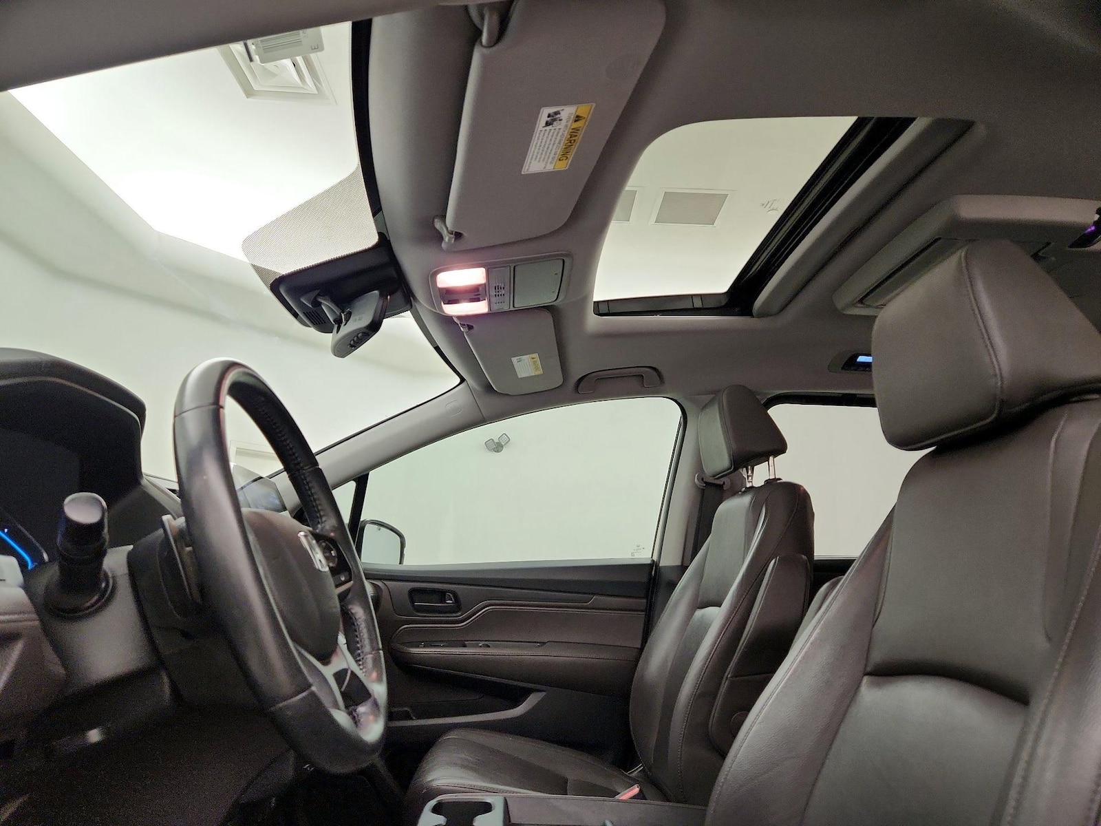 Sunroof(s) & Overhead Airbags