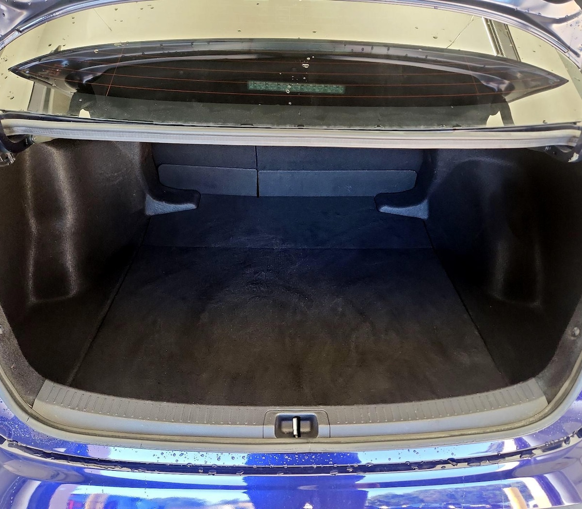 Trunk/Cargo (Seats Up)