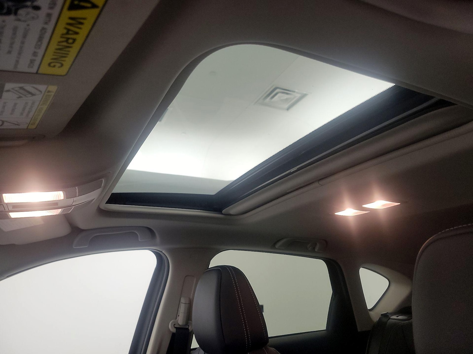 Sunroof(s) & Overhead Airbags