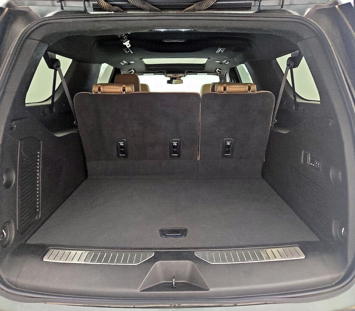Trunk/Cargo (Seats Up)