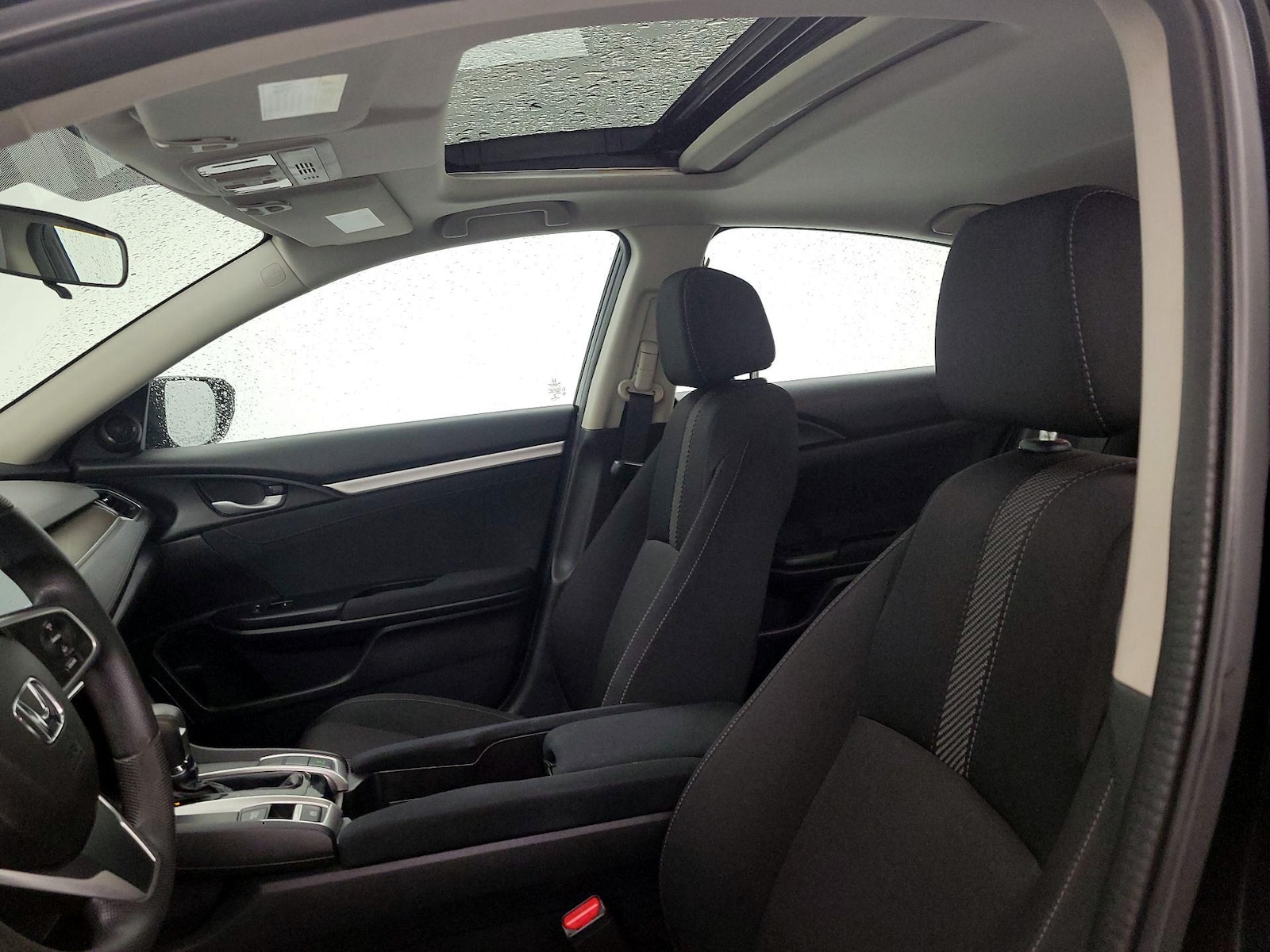 Sunroof(s) & Overhead Airbags