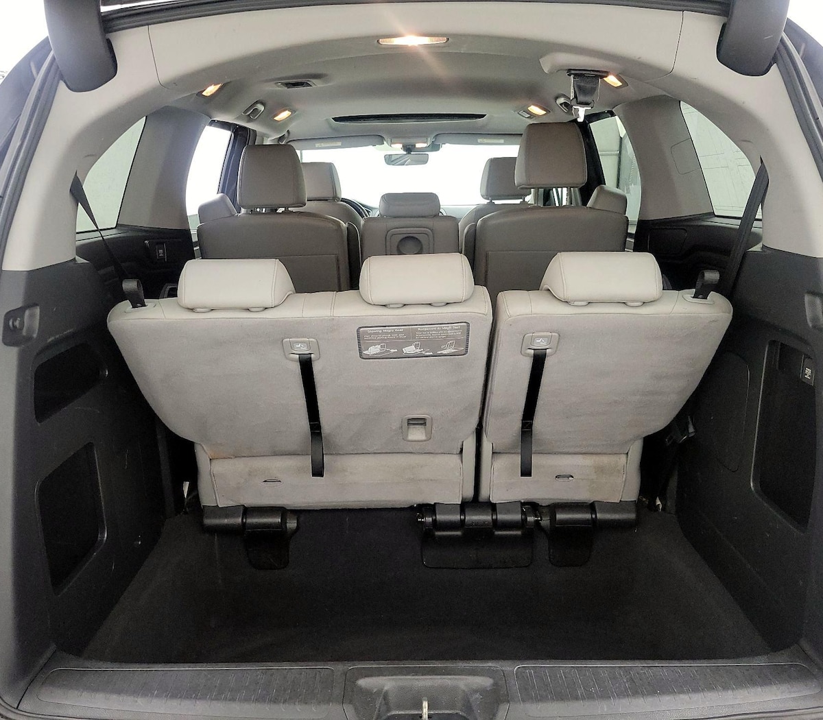 Trunk/Cargo (Seats Up)