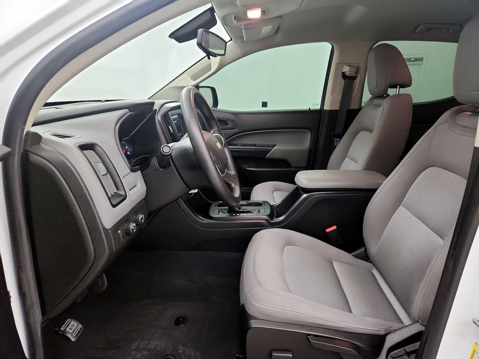 Power Seat(s) & Side Airbags