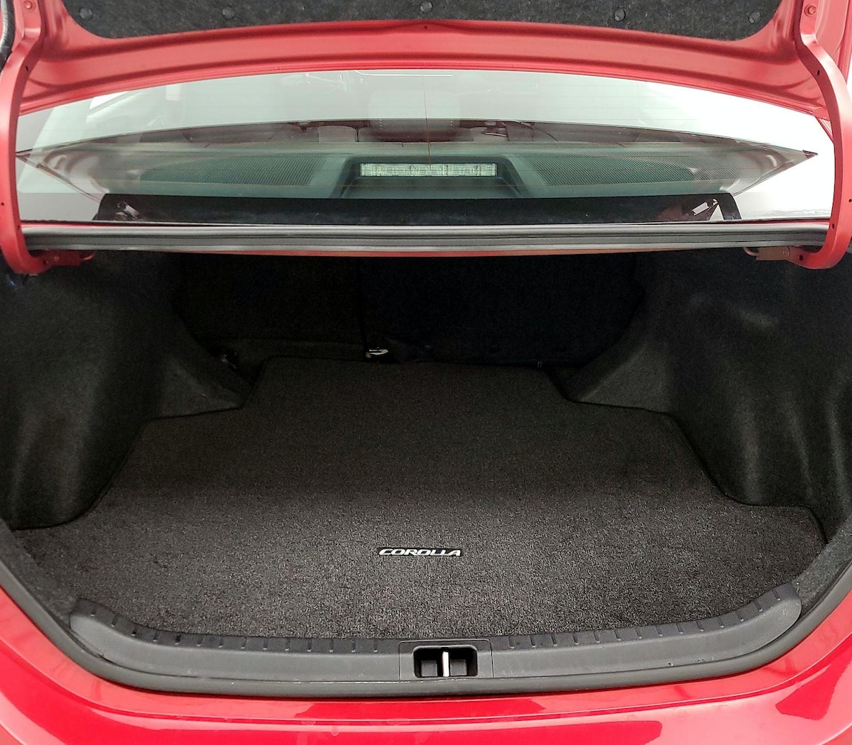 Trunk/Cargo (Seats Up)