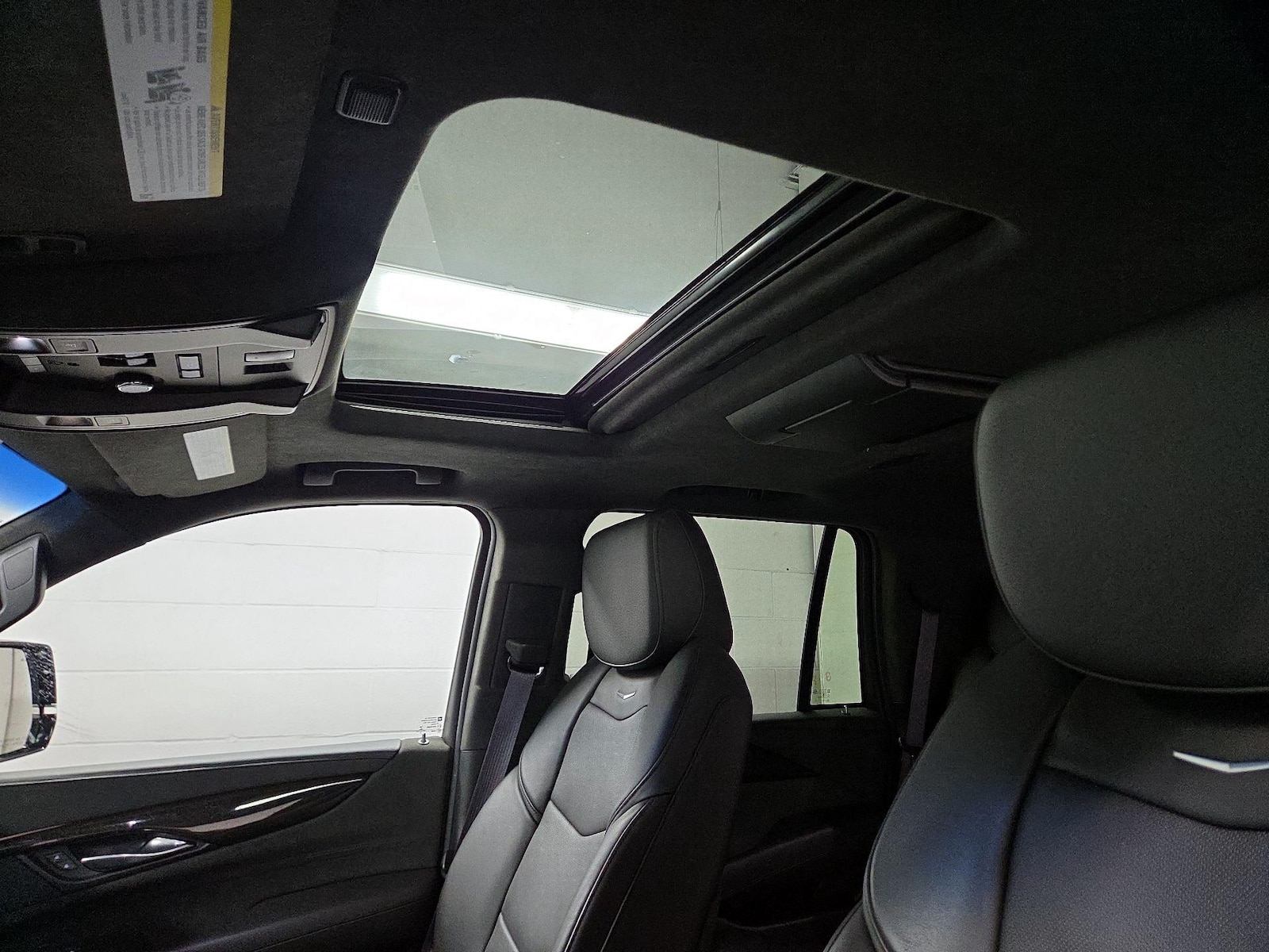 Sunroof(s) & Overhead Airbags