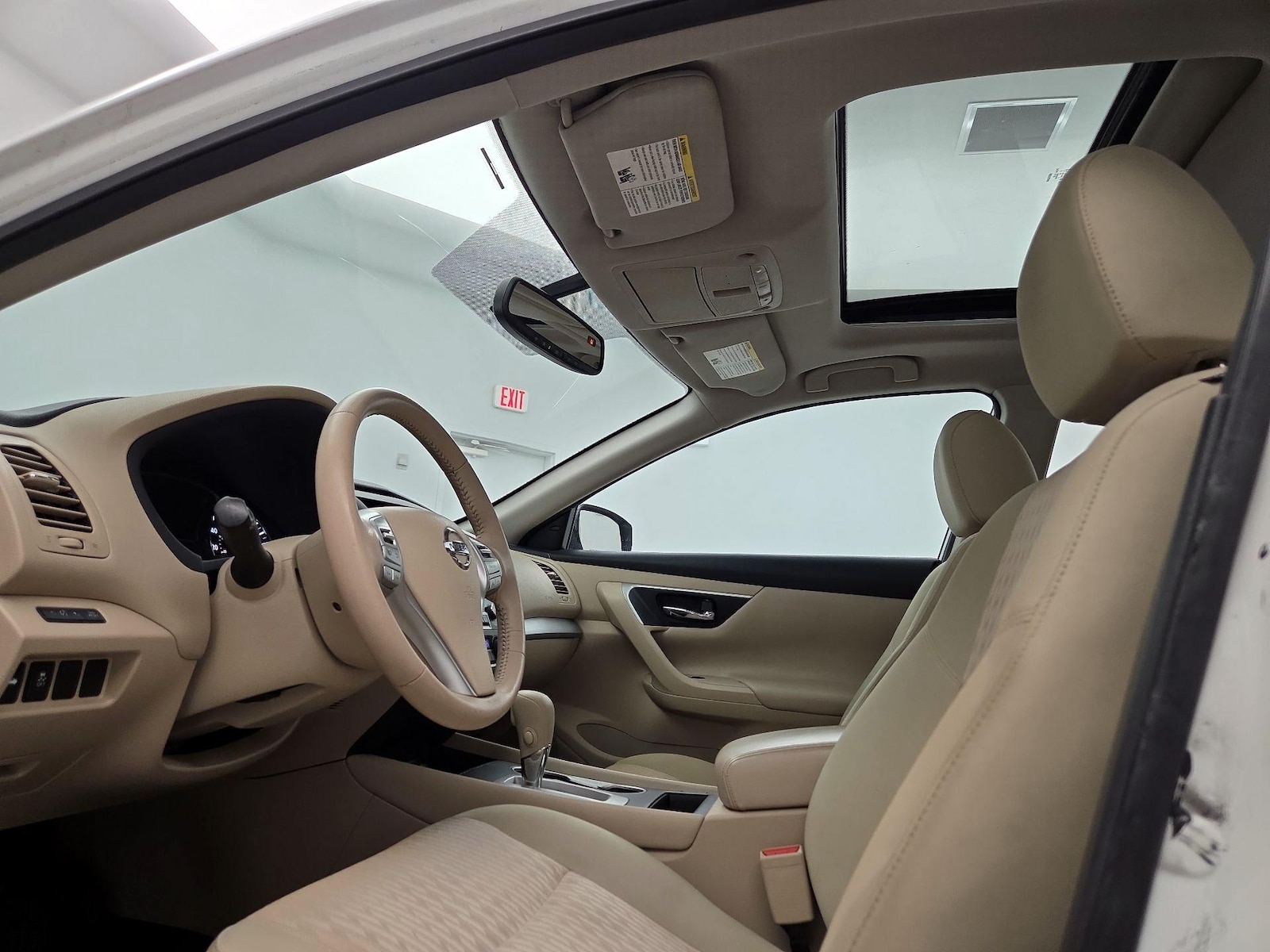 Sunroof(s) & Overhead Airbags