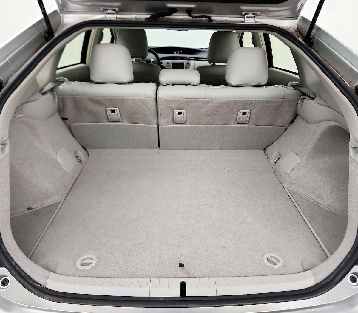 Trunk/Cargo (Seats Up)