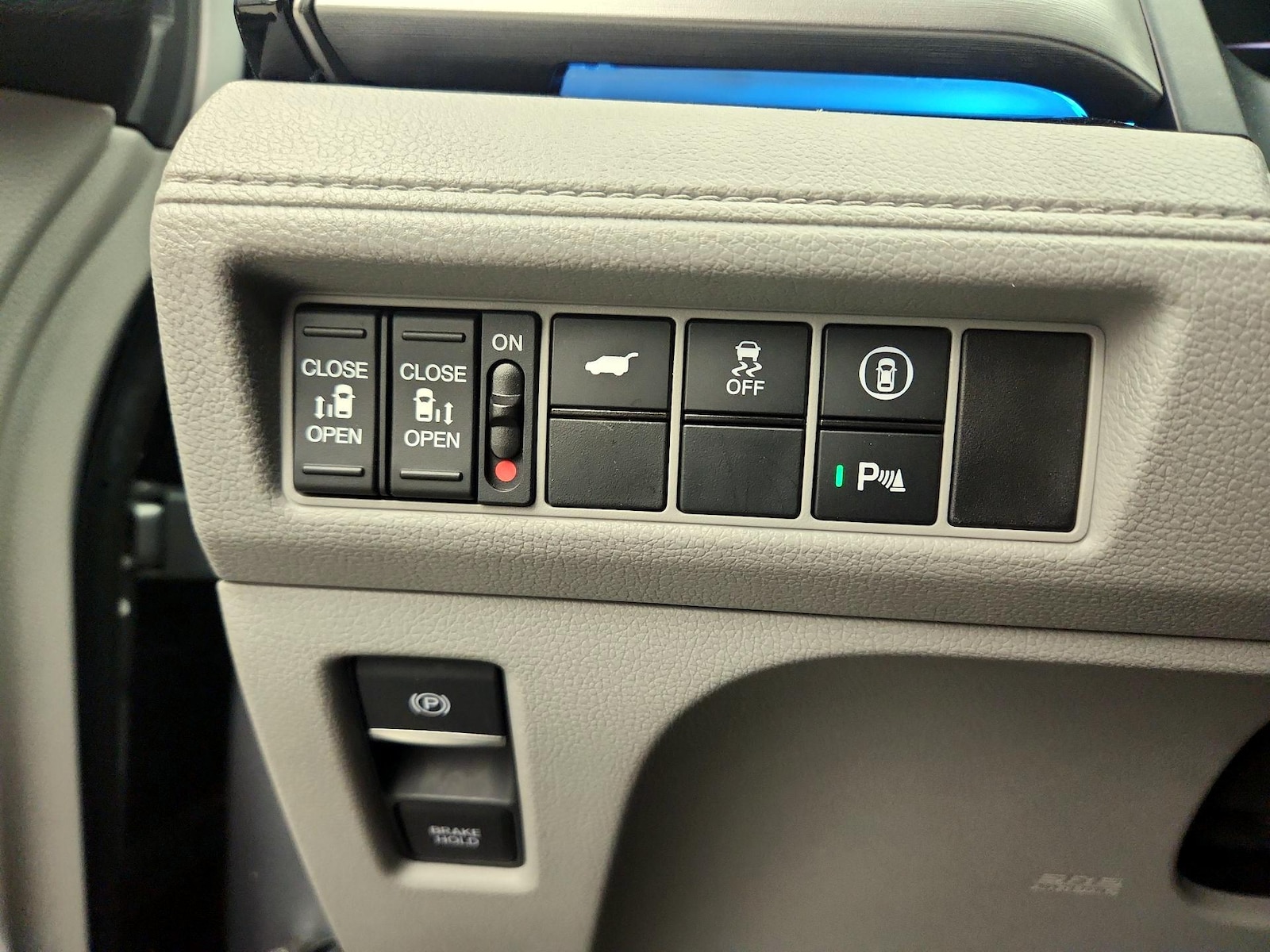 2023 Honda Odyssey Touring - Photo 14
