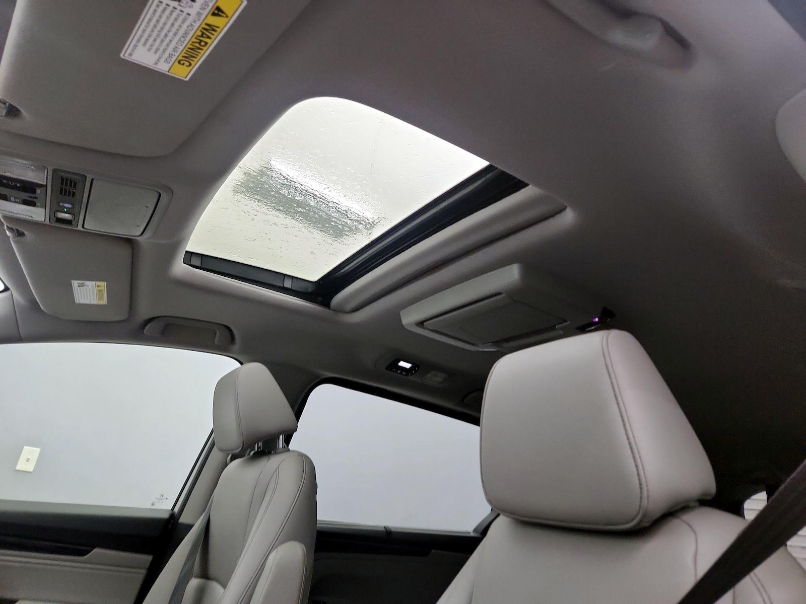 Sunroof(s) & Overhead Airbags