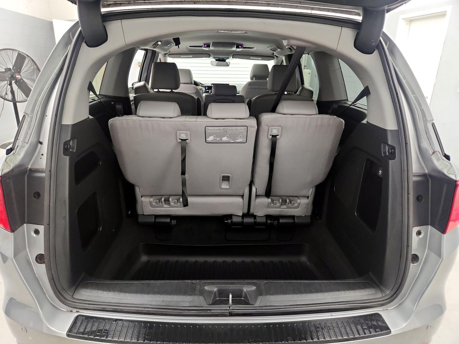 2023 Honda Odyssey Touring - Photo 23