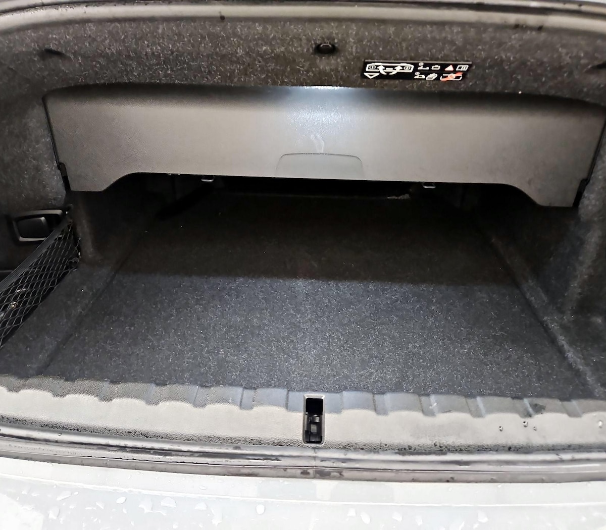 Trunk/Cargo (Seats Up)