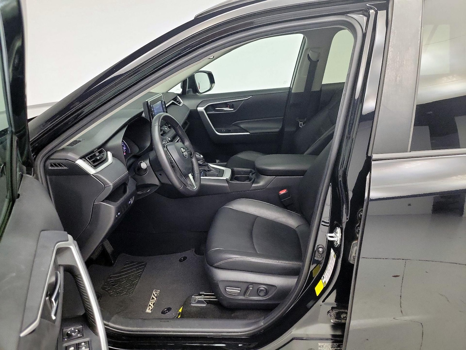 Power Seat(s) & Side Airbags